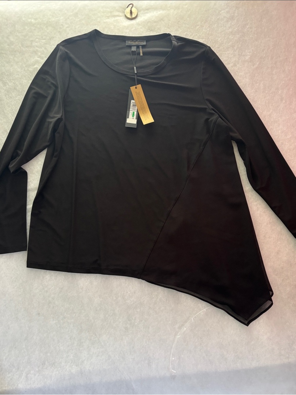 Donna Karan Black Asymmetric‎ Hem Long-Sleeve Tee